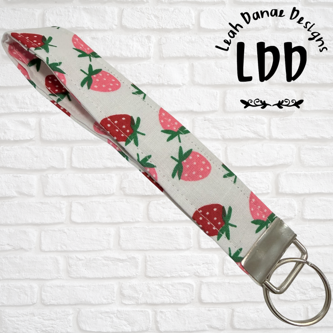 BERRY BLISS - Wristlet Keychain