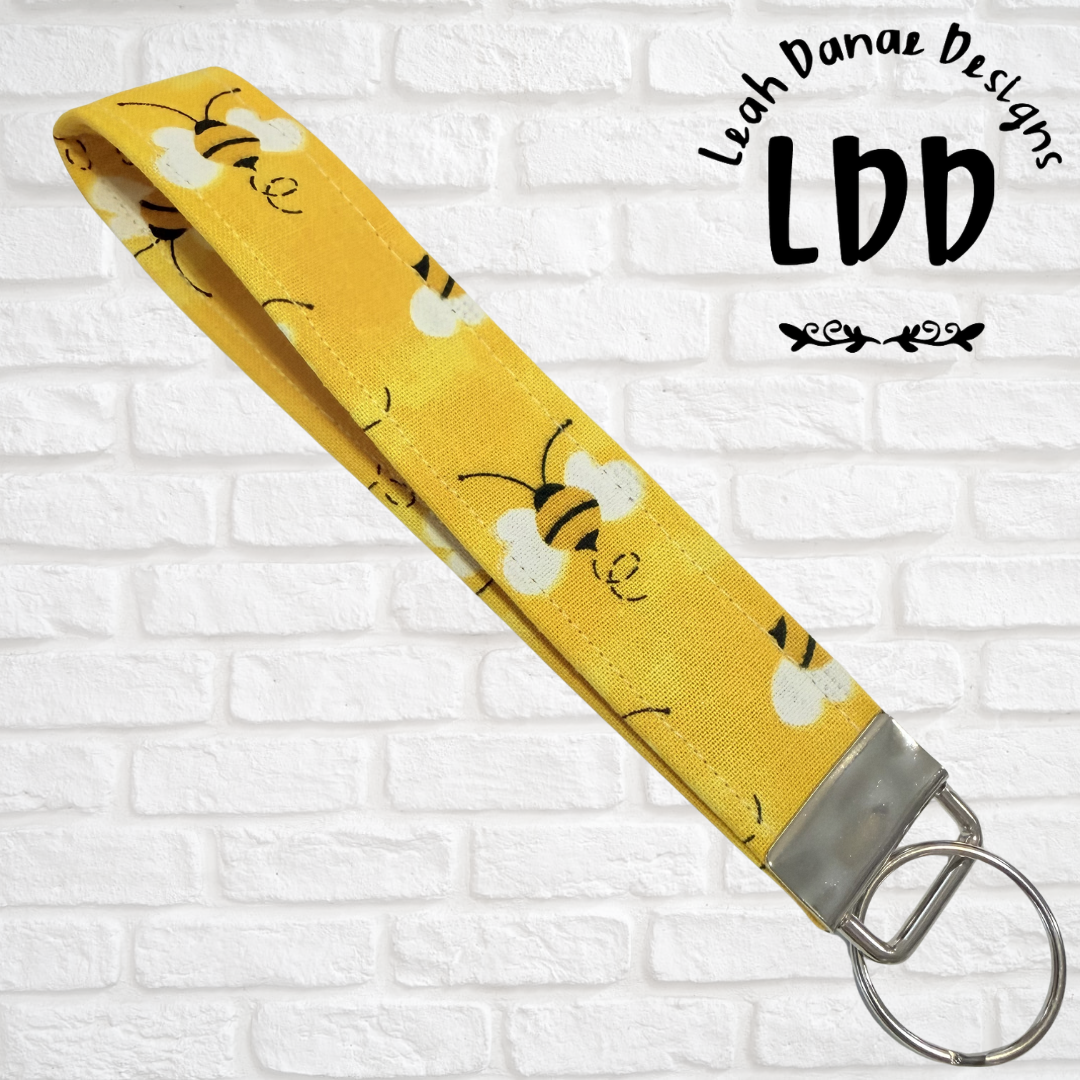 BUMBLE - Wristlet Keychain