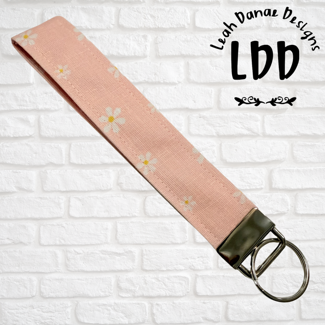 CLAIRE - Wristlet Keychain