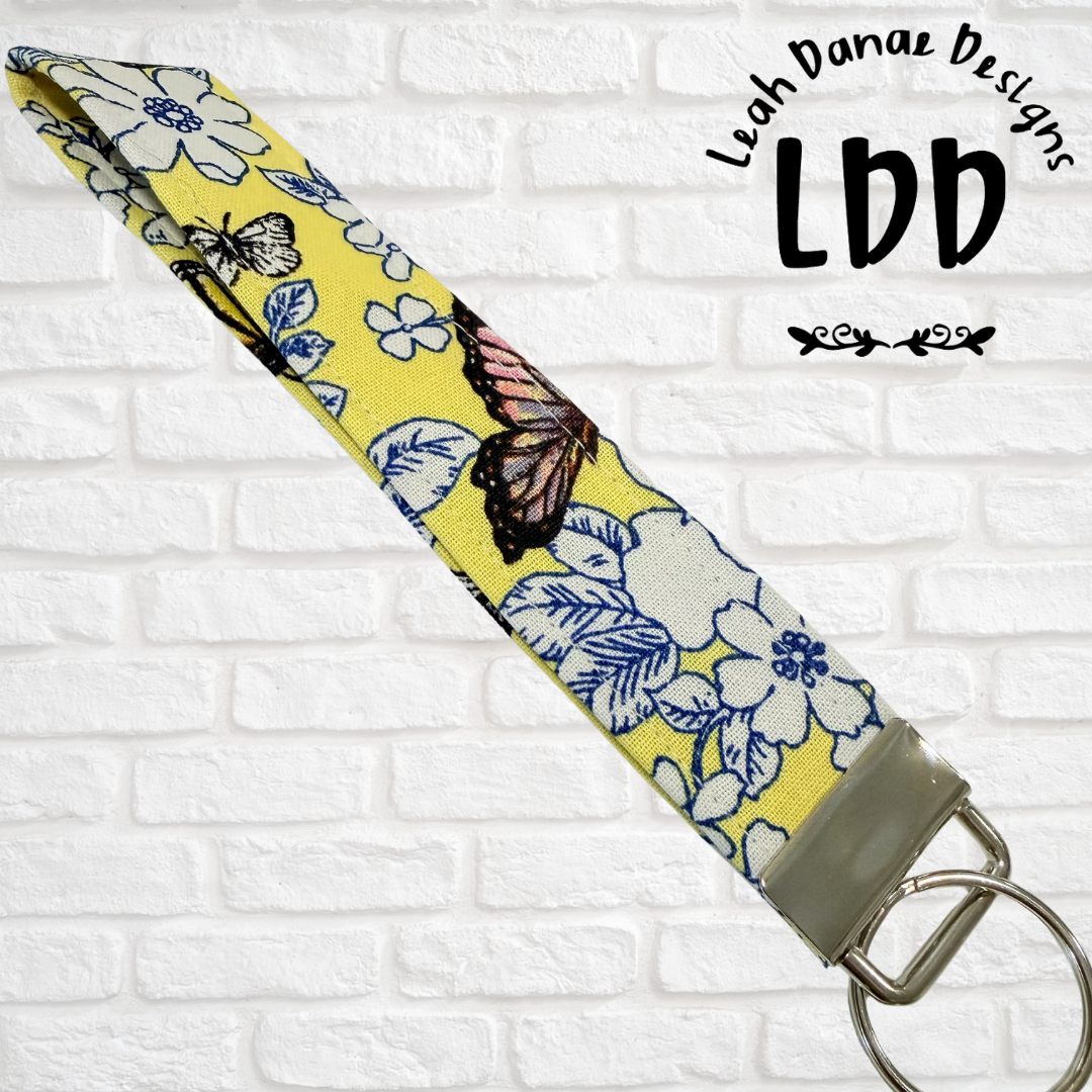 ELIZABETH - Wristlet Keychain