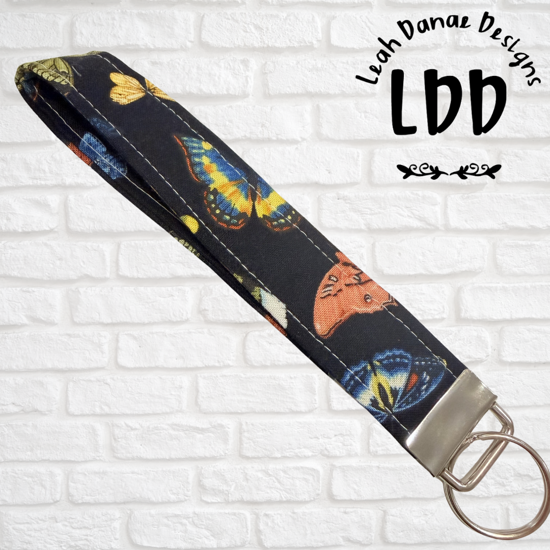 FLUTTER - Wristlet Keychain