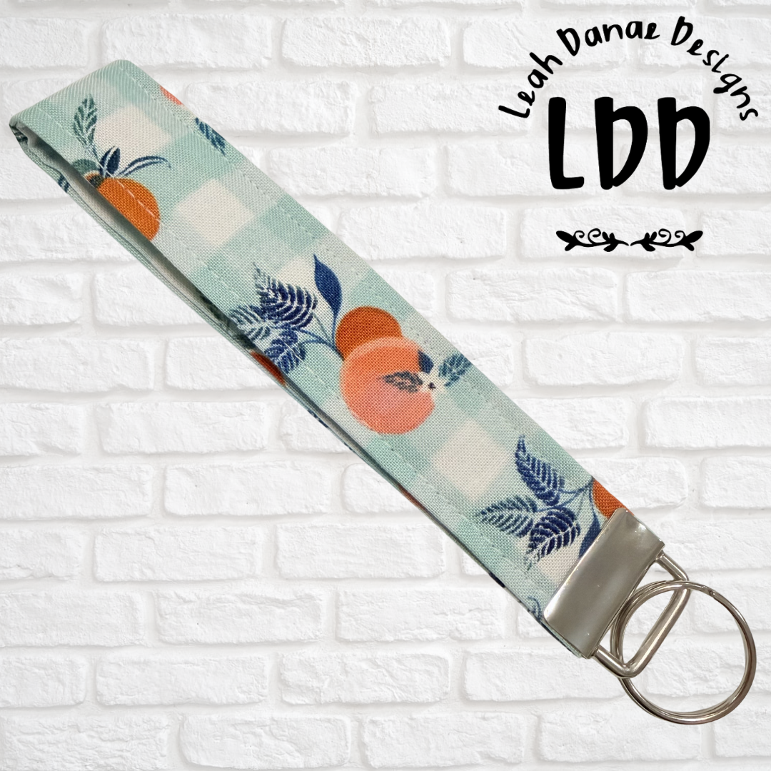 PEACHY - Wristlet Keychain