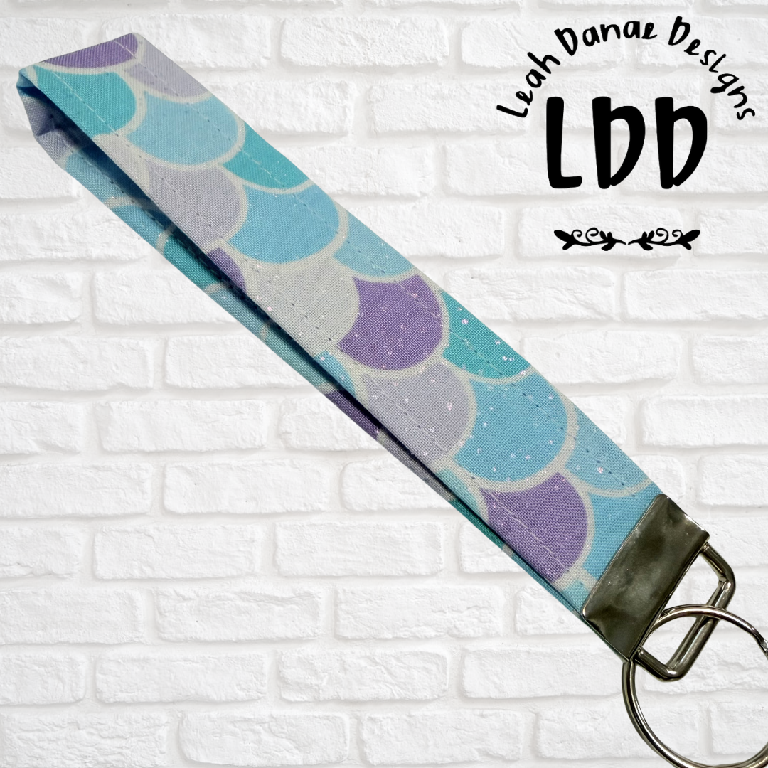 RAINBOW FISH - Wristlet Keychain