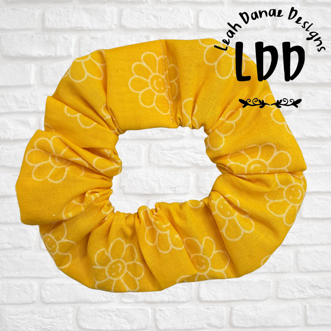 YELLOW HAPPY DAISY - Cotton Scrunchie
